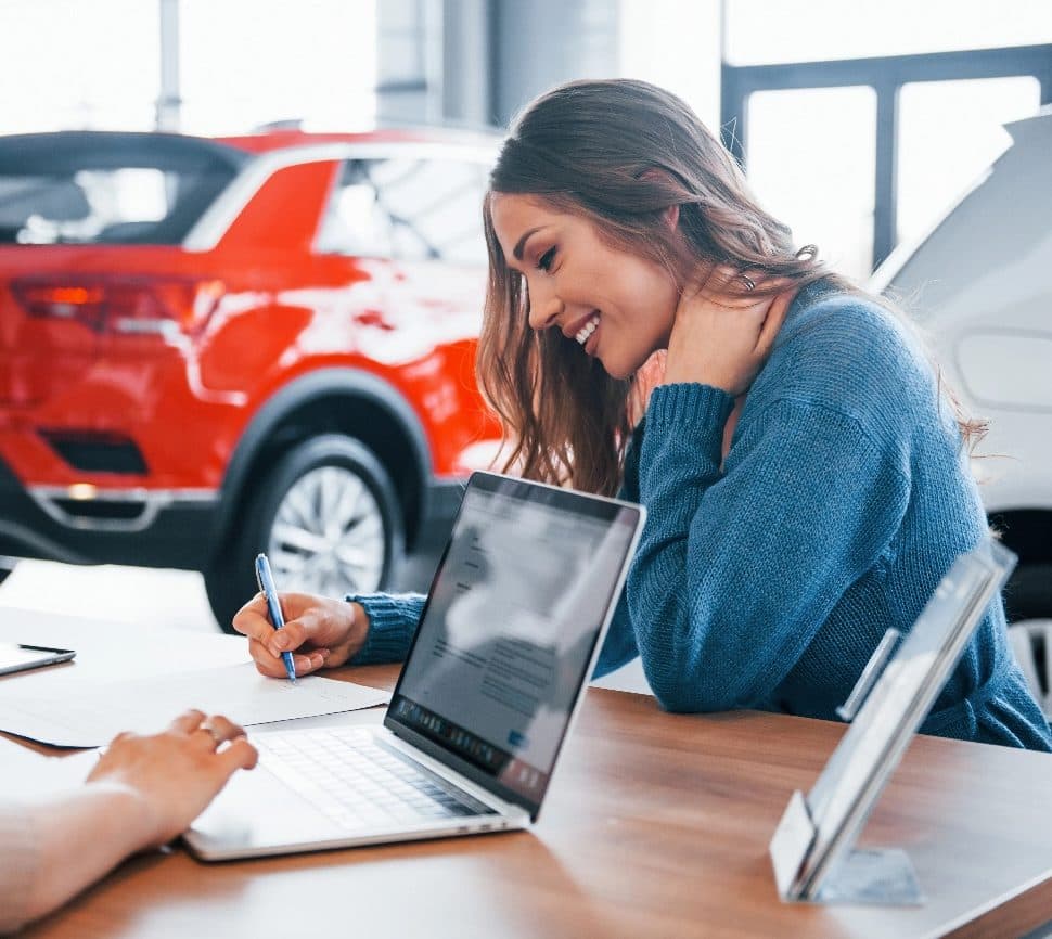 Auto osamaksulla – mitä osamaksu tarkoittaa ja milloin se kannattaa?